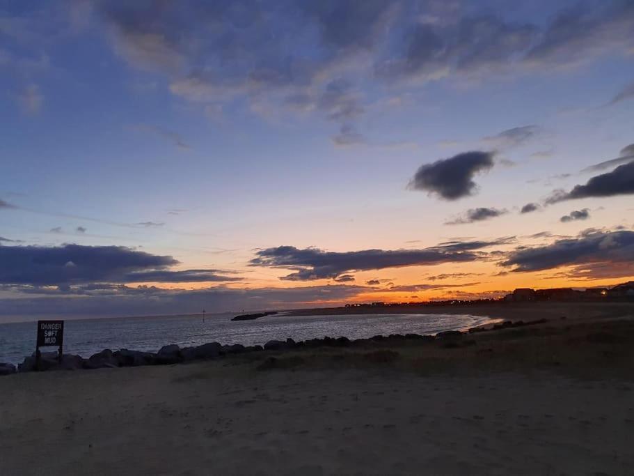 Appartamento The Tiny Sea Gem Jaywick Sands Esterno foto