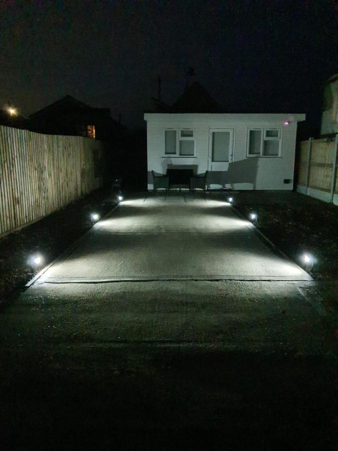 Appartamento The Tiny Sea Gem Jaywick Sands Esterno foto